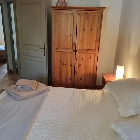 3 Bedroom With Logburner In Fabulous French Countryside Vila