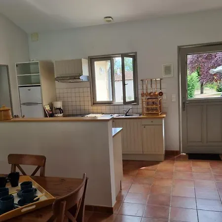 Vila 3 Bedroom With Logburner In Fabulous French Countryside Chalais (Charente)